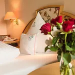 Garden Reinhart Hotel 4*